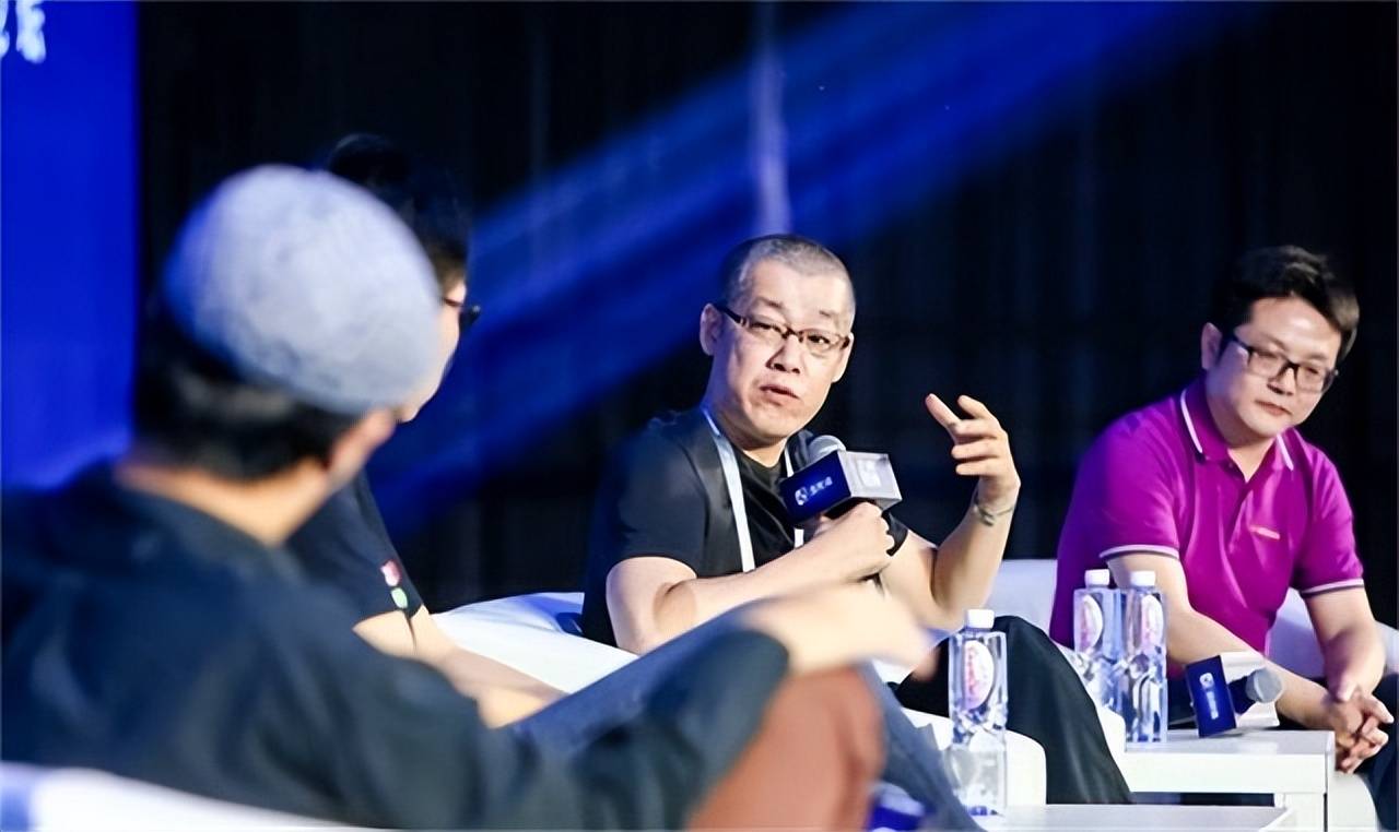李笑来：曾拥有10万枚比特币，套现135亿后，却称比特币是骗局