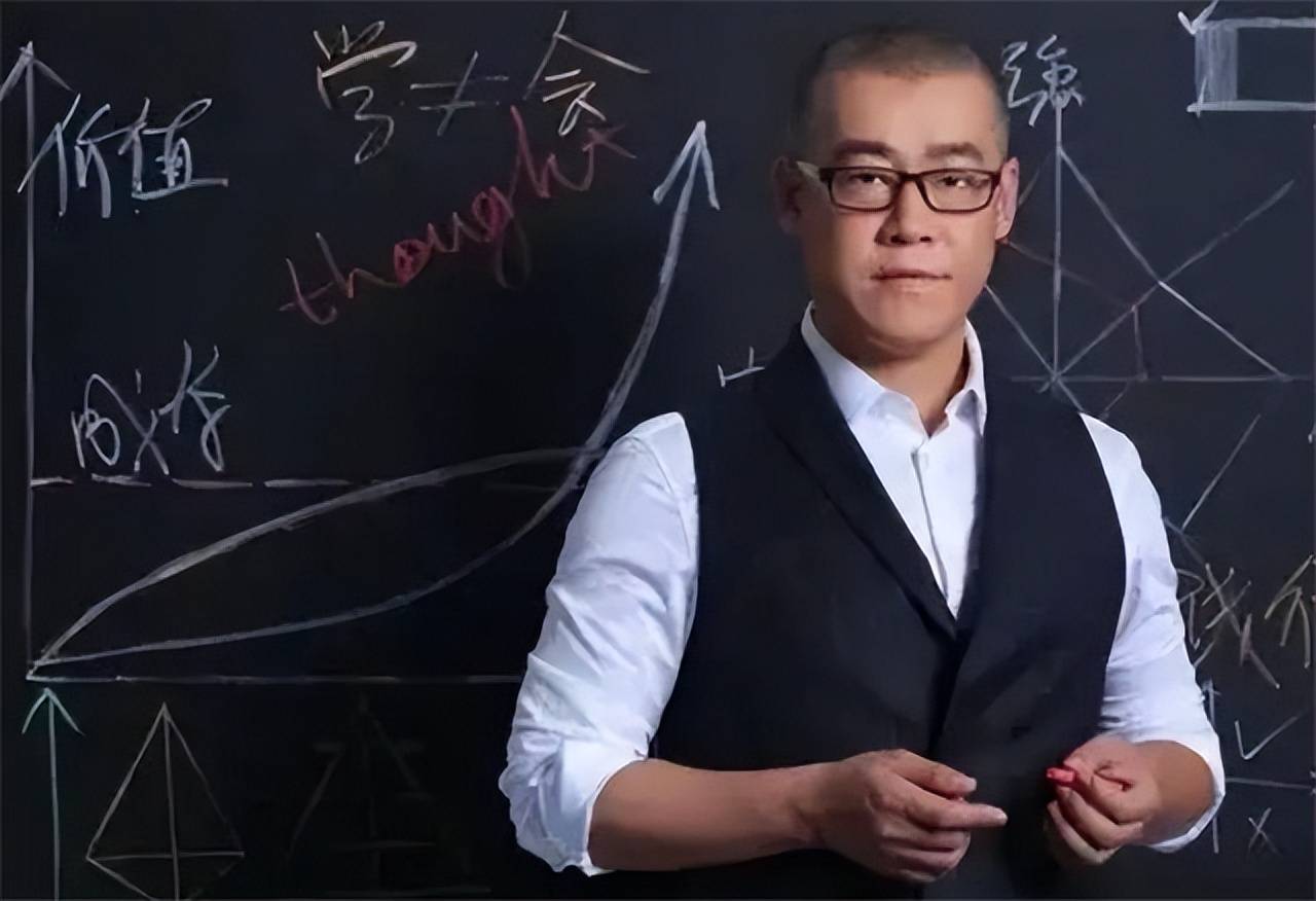李笑来：曾拥有10万枚比特币，套现135亿后，却称比特币是骗局