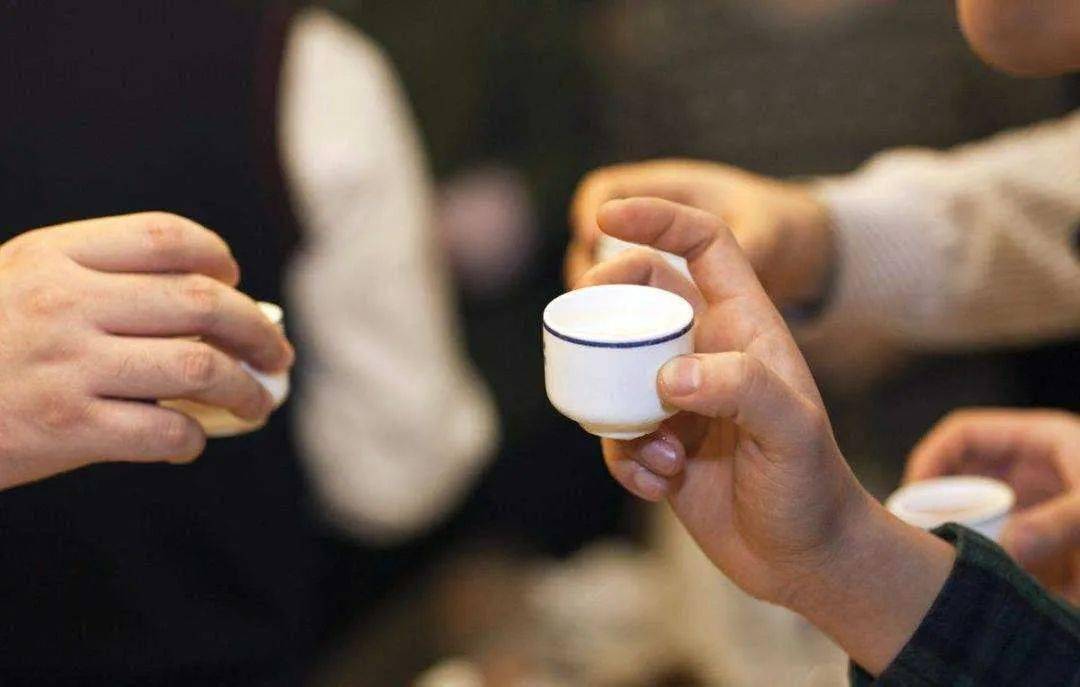 茅台酒5月23日价格行情，飞天散瓶下跌...