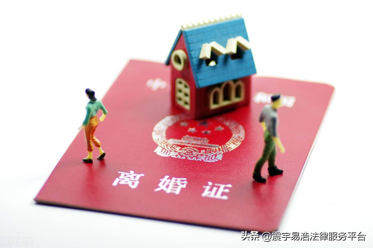 当小三犯法吗？原配打小三犯法吗？离婚可以在异地办理吗？