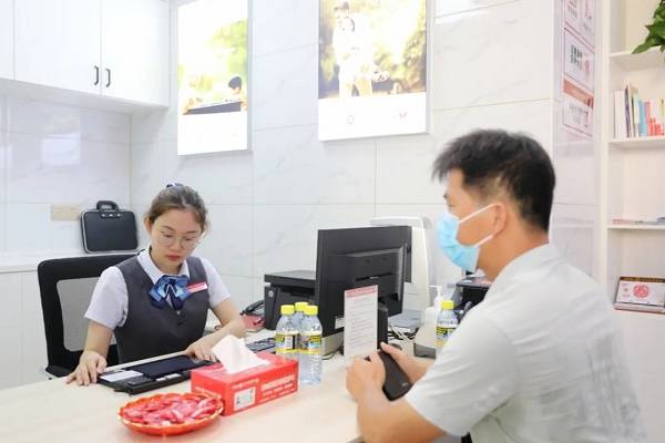 海南农信第一家社区自助银行开业