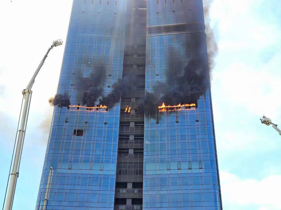 深圳一高层写字楼浓烟滚滚？多名市民目击！消防部门发布公告