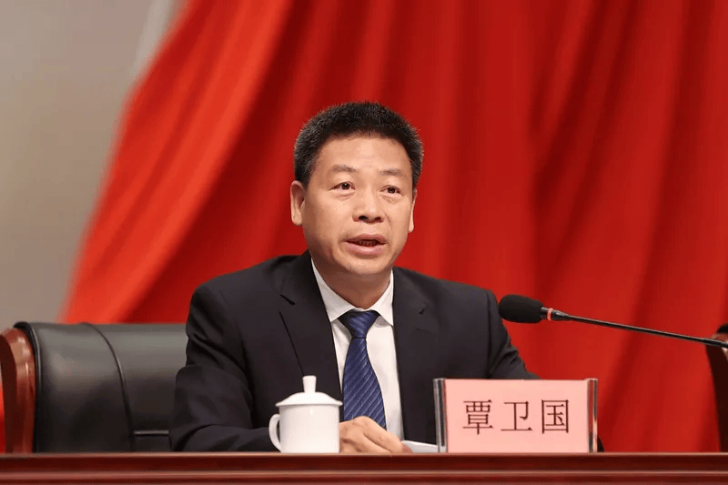 覃卫国不再担任安徽省副省长，此前已任安徽省委政法委书记