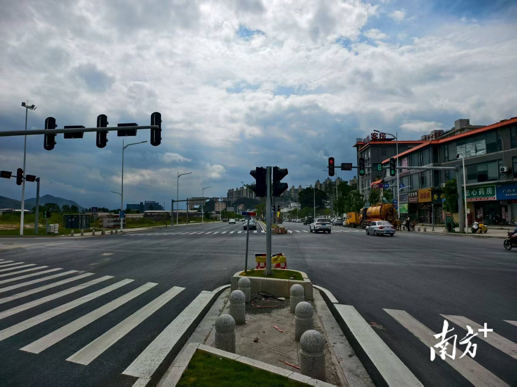 意东三路部分路段已通车，预计9月底全线贯通