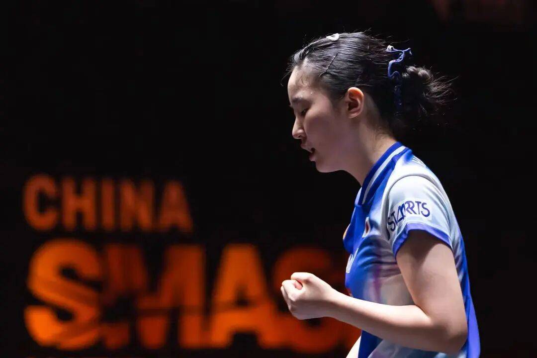 王艺迪完胜桥本，向鹏挺进8强 | WTT中国大满贯单打