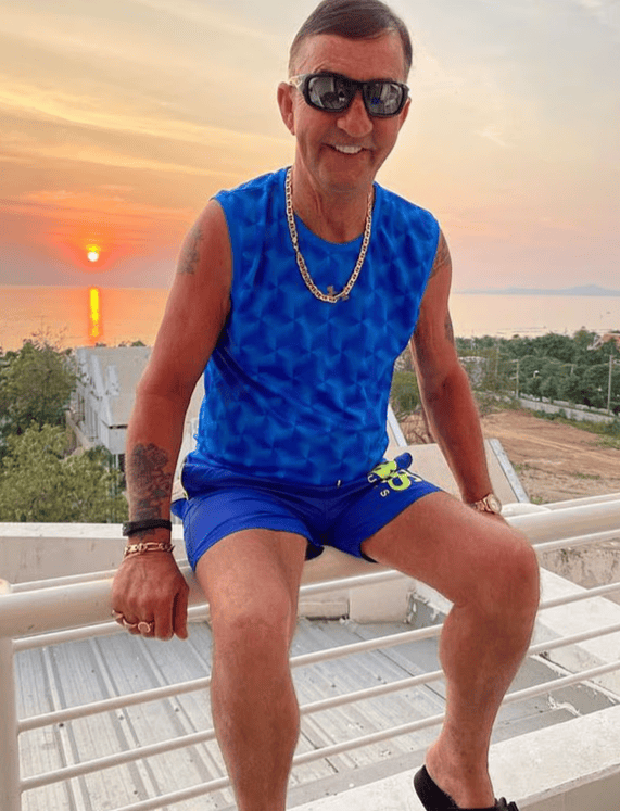 英国男子土耳其车祸去世，女儿称治疗期间医院威胁他们捐出父亲一器官