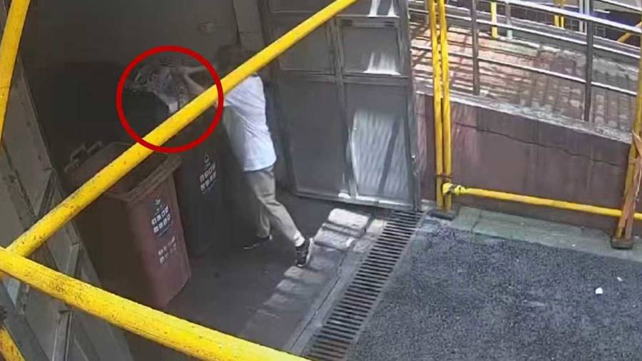 急!女儿帮母亲大扫除扔掉50万元黄金首饰,民警4小时找回