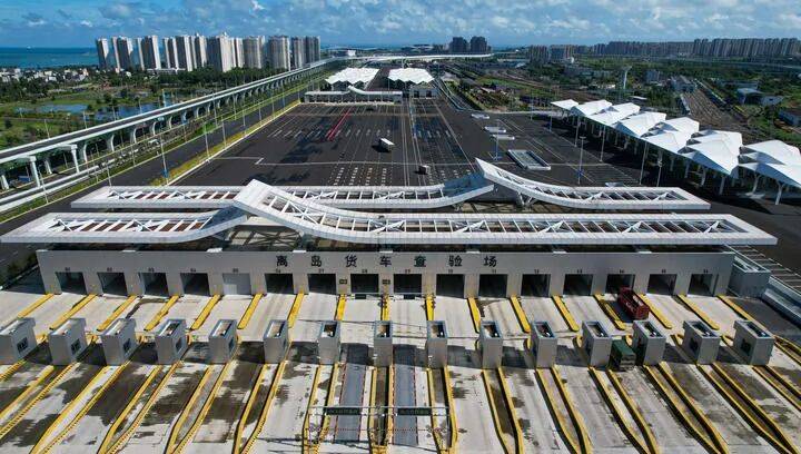 思想之光照亮奋进之路