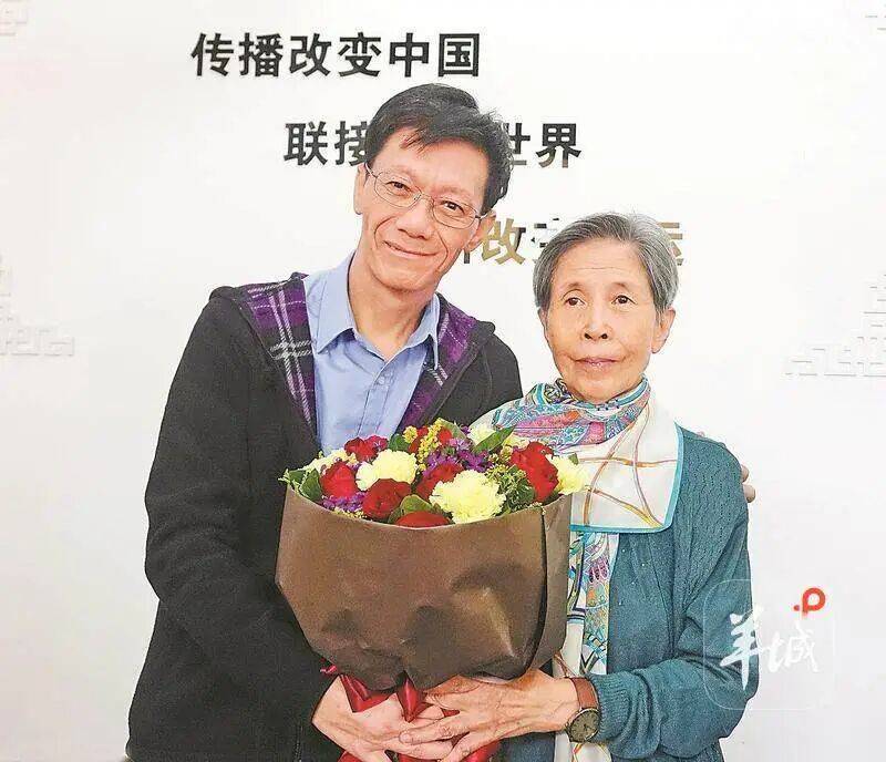 边卖猪肉边自学，三年翻译十多万字，被报道后“逆天改命”成大学教授，他寄语年轻人