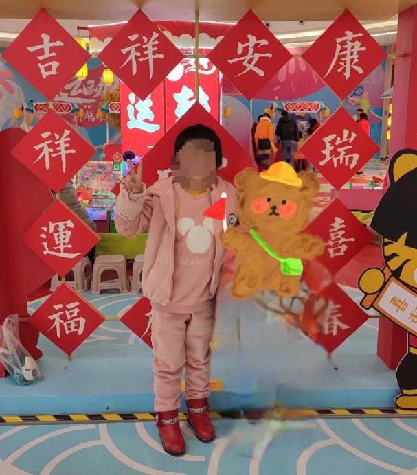 12岁女孩被继母虐待致死上诉案宣判：维持继母死刑原判，生父量刑不当启动审判监督程序