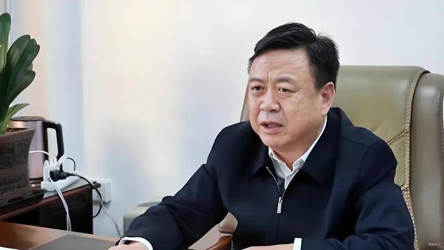 乌鲁木齐市委副书记马志军任上被查，老领导上个月“落马”