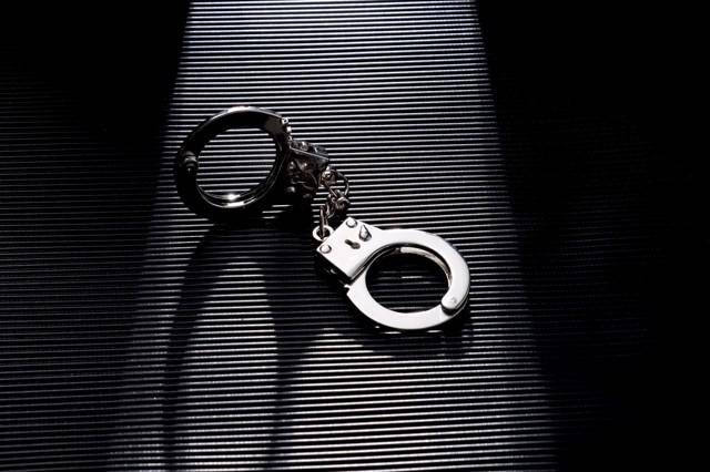 34岁男子醉酒后因母亲唠叨将其殴打致死，犯故意伤害罪一审被判无期